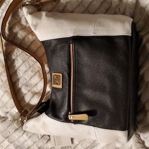 Leather shoulder bag